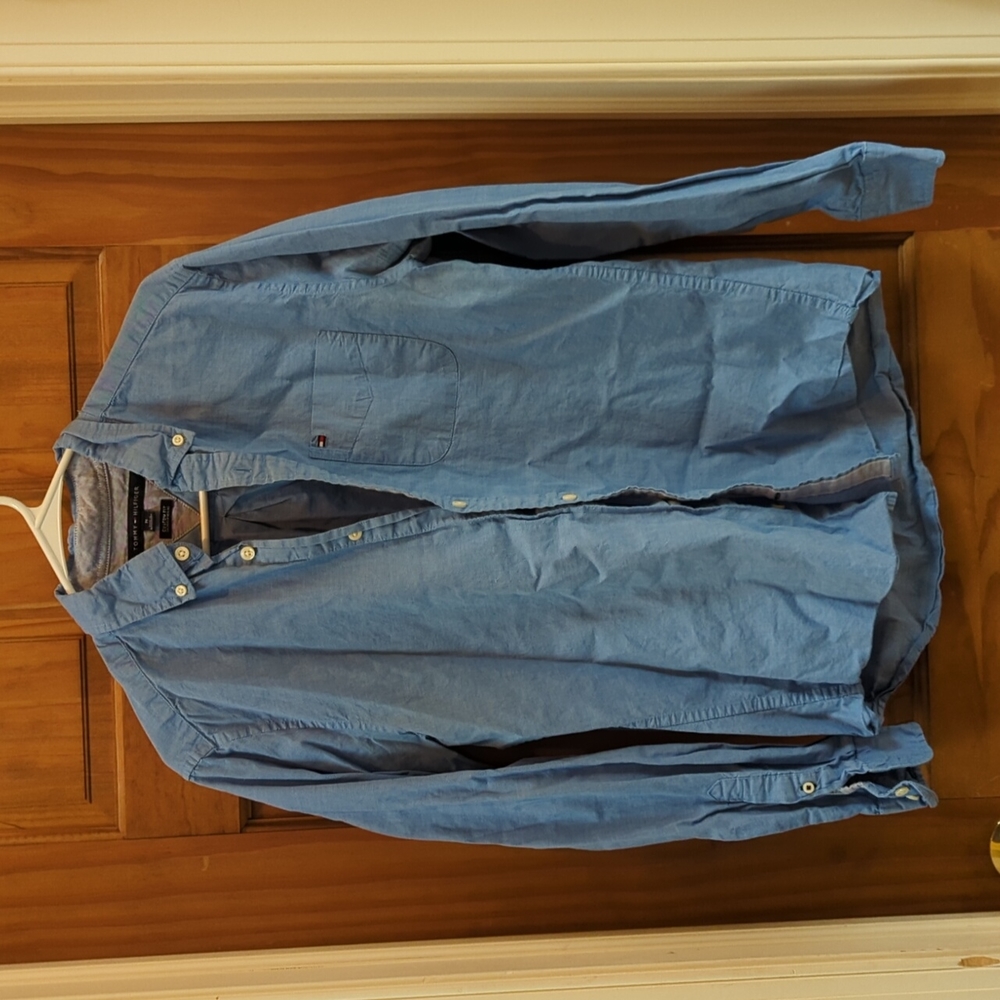 Tommy Hilfiger blue button down long sleeve